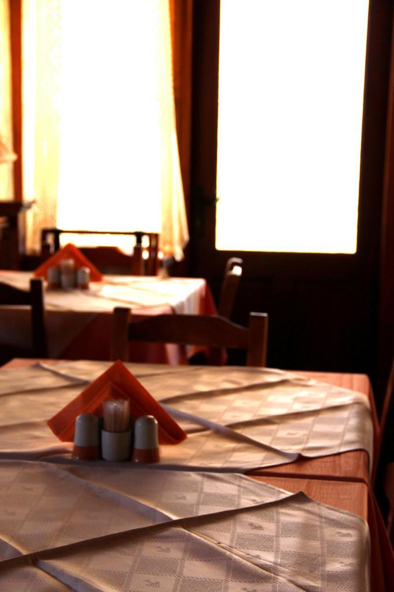 Rizoma Guesthouse Mikro Chorio  Luaran gambar