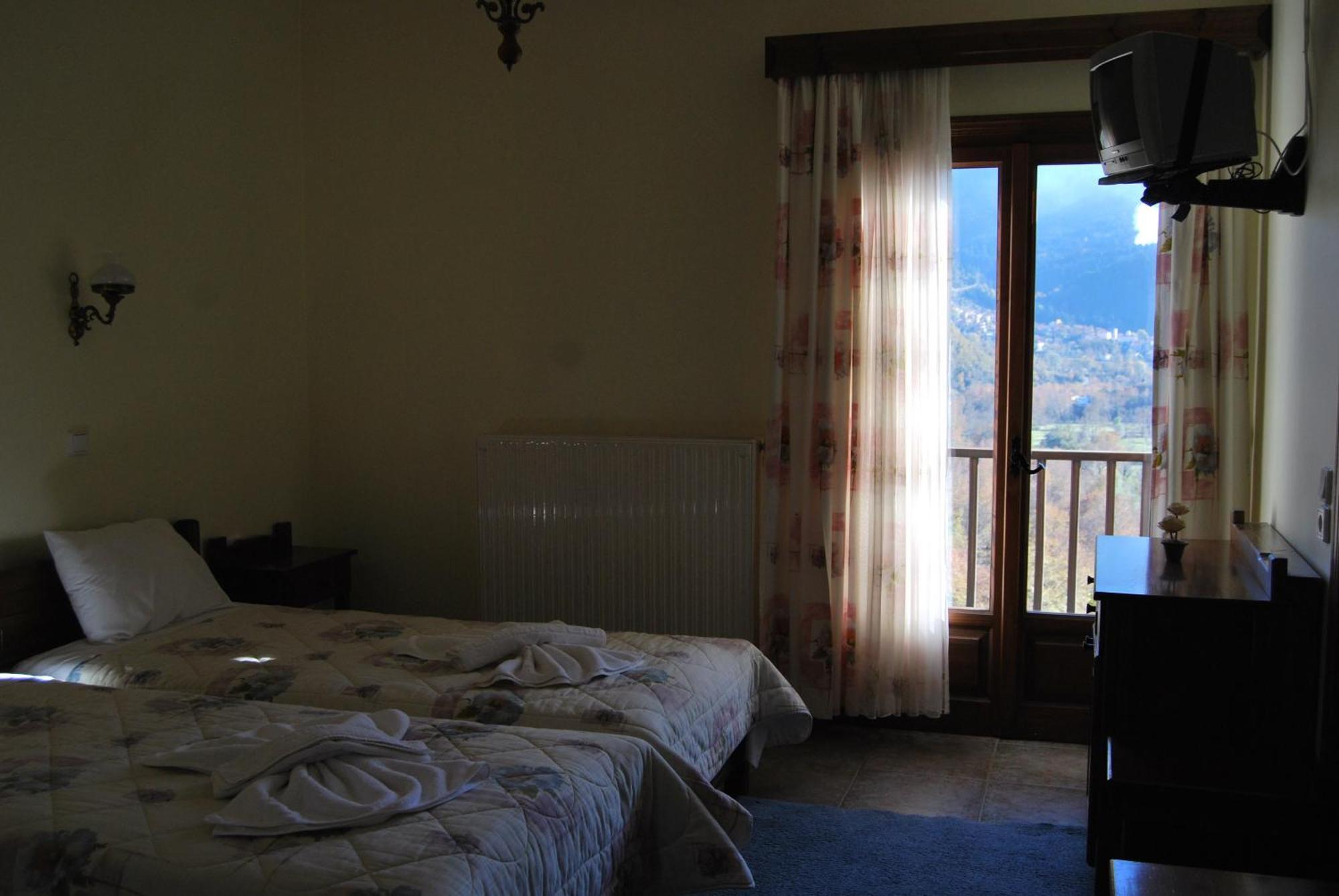 Rizoma Guesthouse Mikro Chorio  Luaran gambar