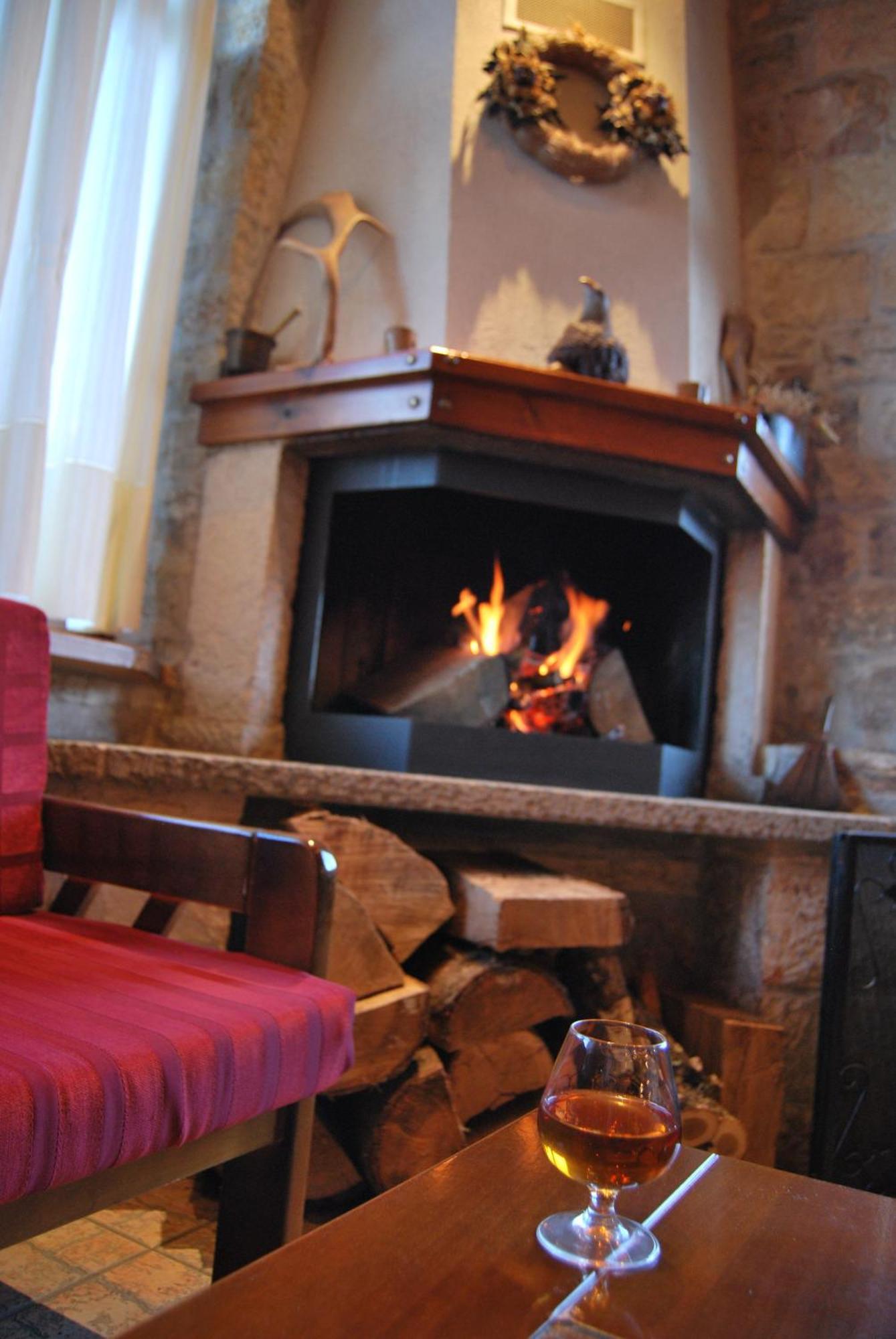 Rizoma Guesthouse Mikro Chorio  Luaran gambar