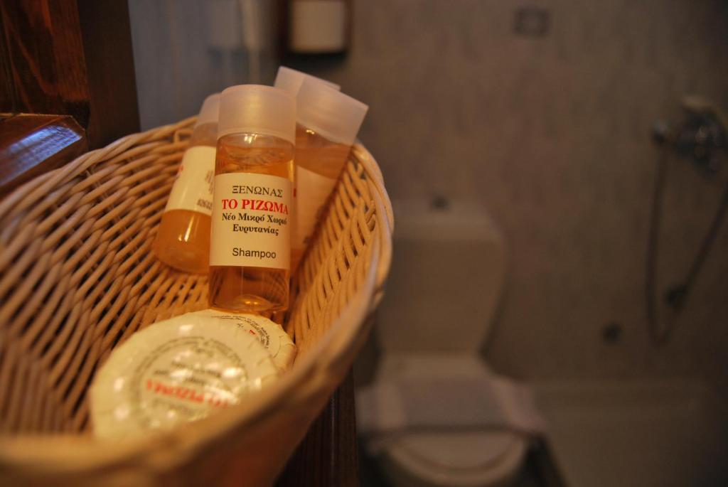 Rizoma Guesthouse Mikro Chorio  Luaran gambar